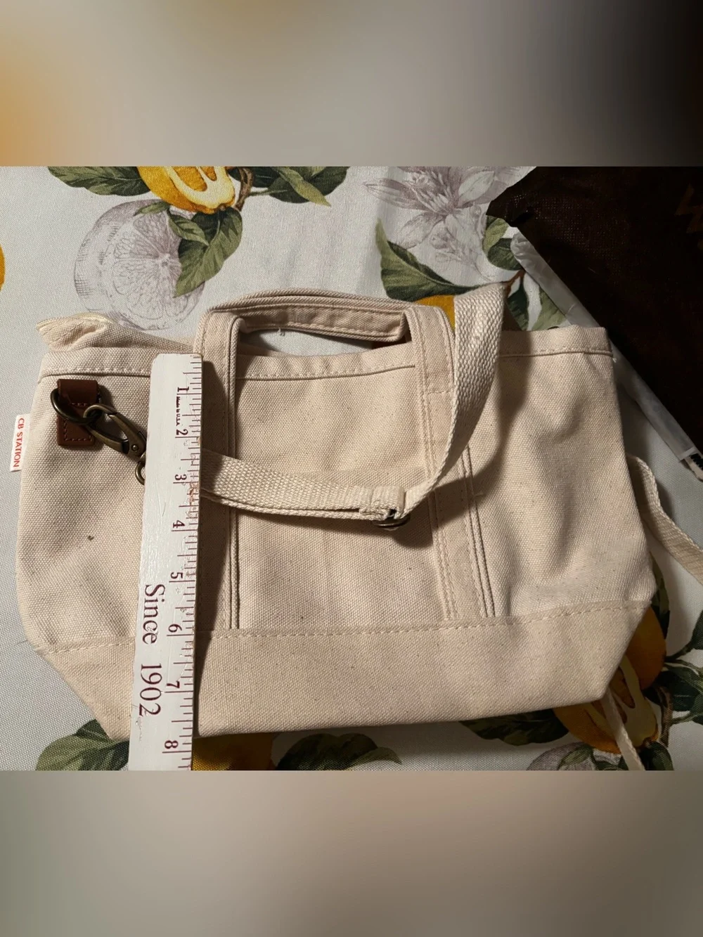 C8 Station natural beige